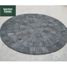 Tumbled 50mm Block Paving Circle, Charcoal - 1.55mtr Diameter