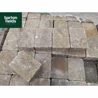 Tumbled Paving Cobble Setts in Autumn Colour. Size: 105x140x50mm