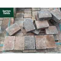 Tumbled Paving Cobble Setts in Harvest Colour. Size: 105x140x50mm